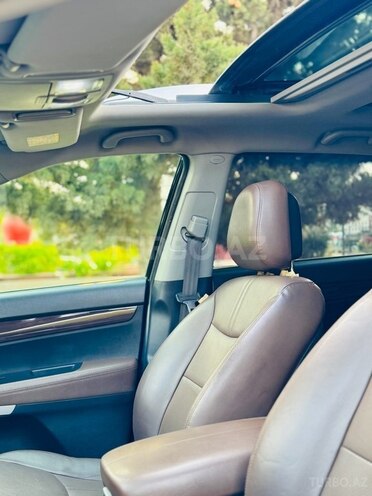 Kia Sorento-16