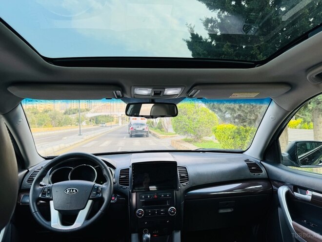 Kia Sorento-14