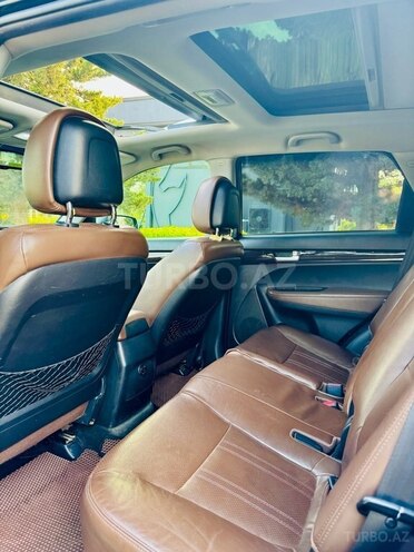 Kia Sorento-17