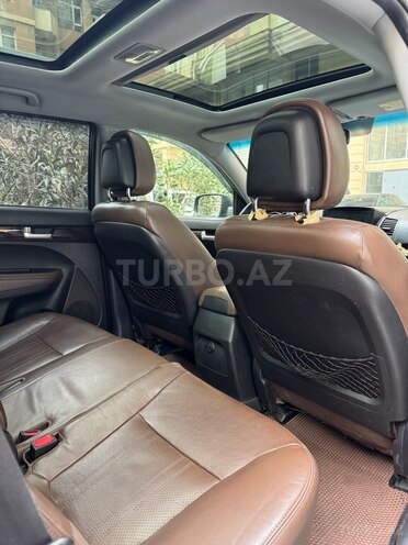 Kia Sorento-21