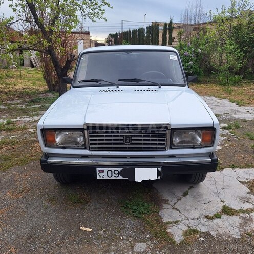LADA (VAZ) 2107-1