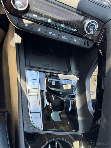 Hyundai Elantra-14