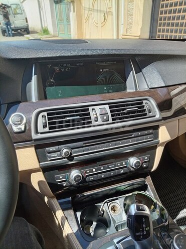 BMW 528-7