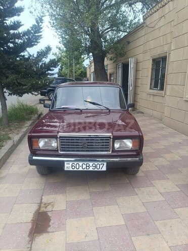 LADA (VAZ) 2107-1