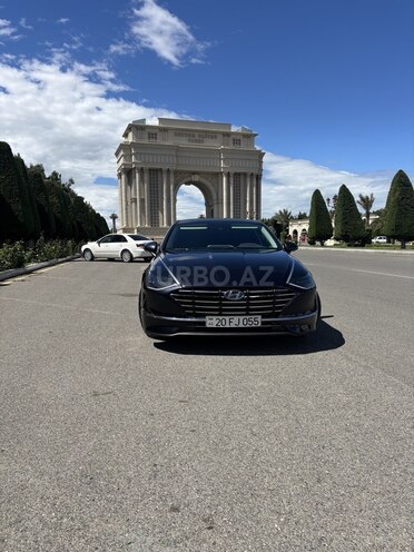Hyundai Sonata-1