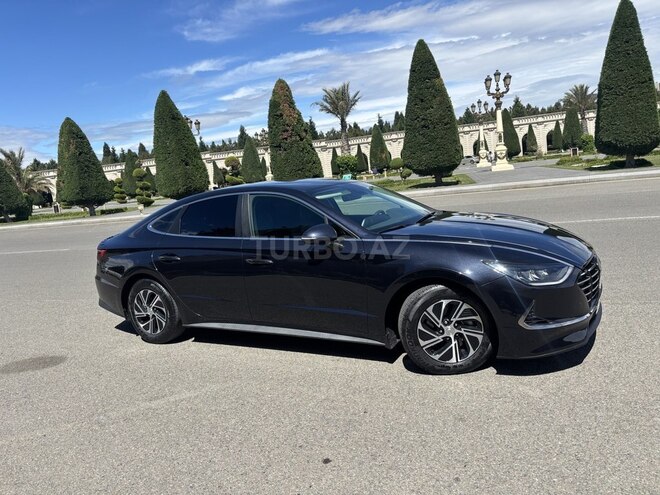 Hyundai Sonata-8