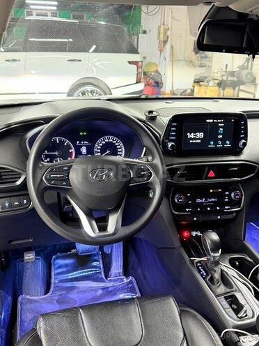 Hyundai Santa Fe-7