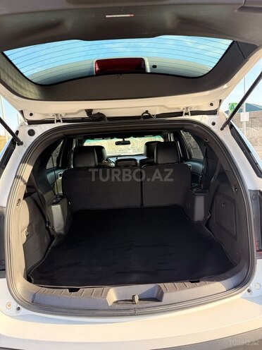 Ford Explorer-8