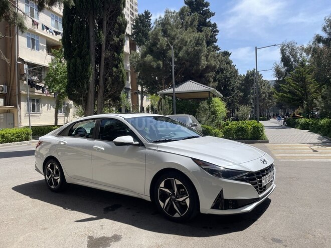 Hyundai Elantra-6