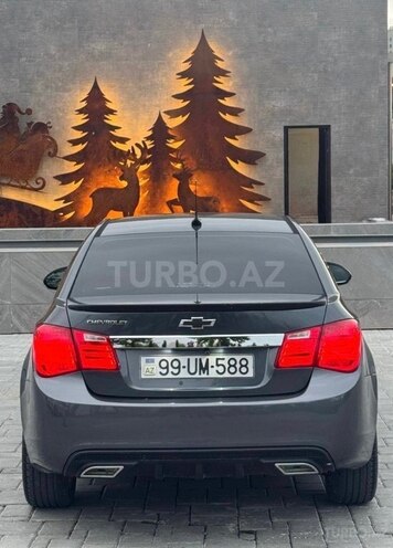 Chevrolet Cruze-4