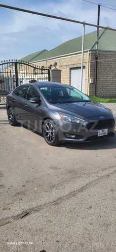 Ford Focus-13