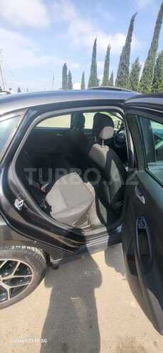 Ford Focus-12