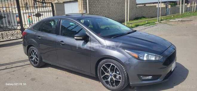 Ford Focus-2