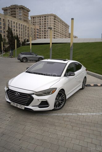 Hyundai Elantra-7