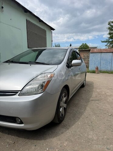 Toyota Prius-2