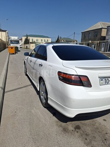 Toyota Camry-5