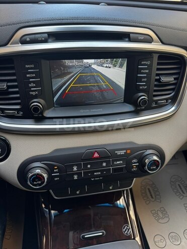Kia Sorento-20