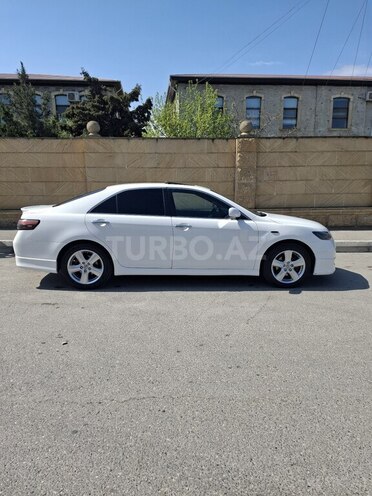 Toyota Camry-11