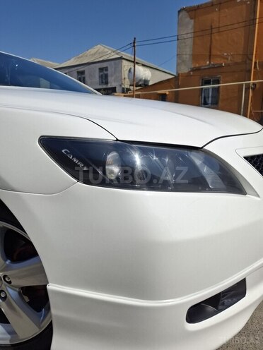 Toyota Camry-13