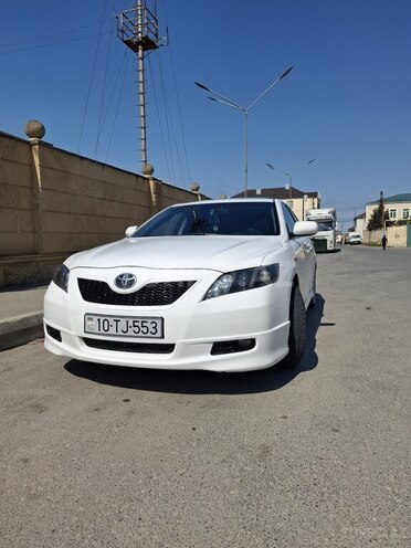 Toyota Camry-1