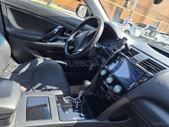 Toyota Camry-16