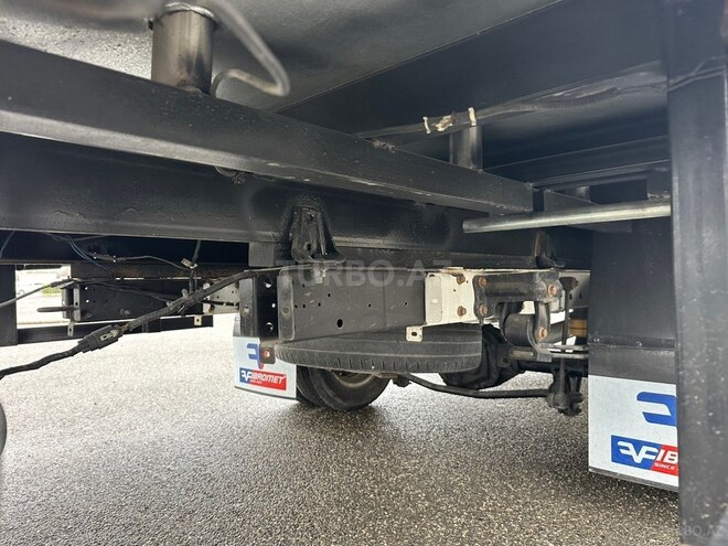 Ford Transit-19
