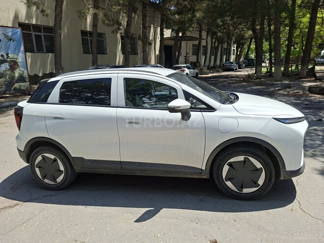 Geely Geometry E-7