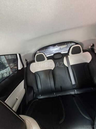 Geely Geometry E-4