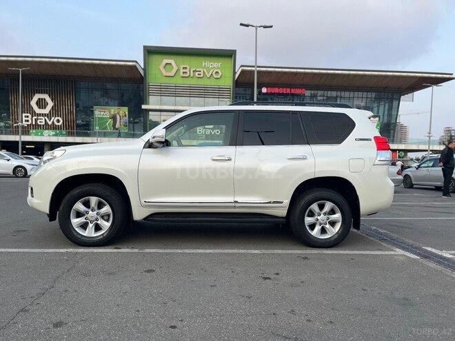 Toyota Land Cruiser Prado-2
