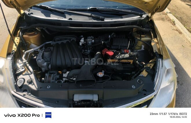 Nissan Tiida-17
