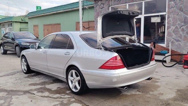 Mercedes S 320-5
