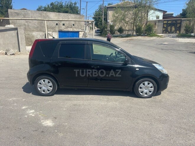 Nissan Note-8