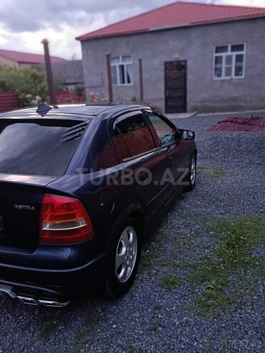 Opel Astra-3