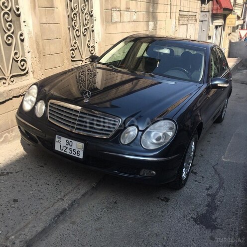 Mercedes E 240-10
