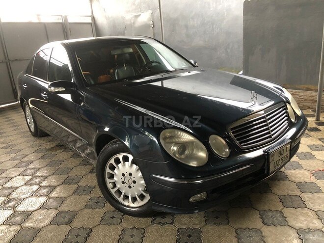 Mercedes E 240-8