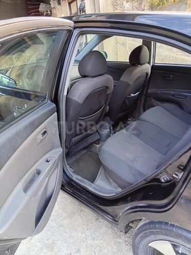 Kia Rio-13