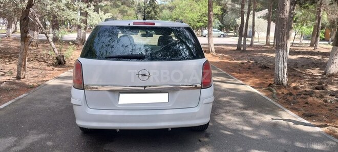 Opel Astra-2