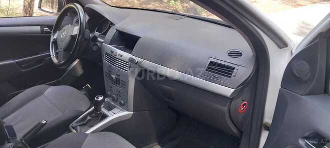 Opel Astra-7