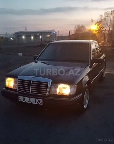 Mercedes E 200-1