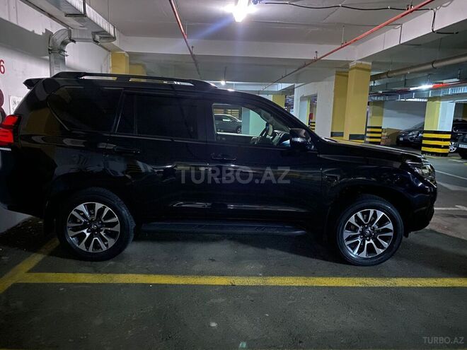 Toyota Land Cruiser Prado-3