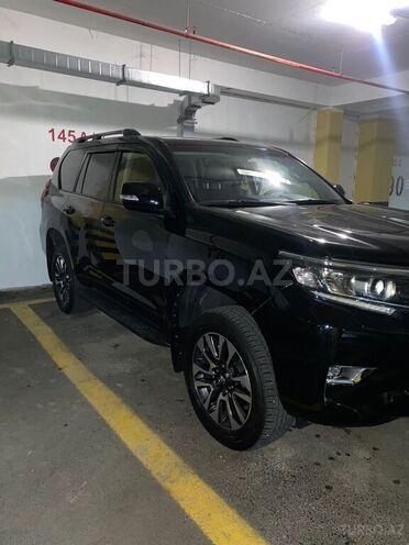 Toyota Land Cruiser Prado-4