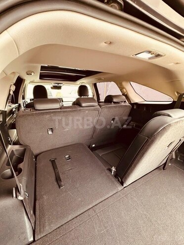 Kia Sorento-8