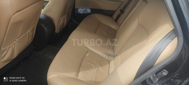 Hyundai Sonata-8
