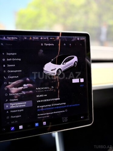 Tesla Model 3-16