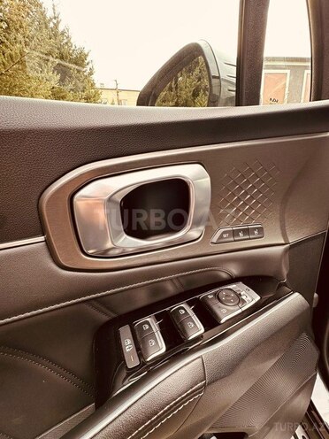 Kia Sorento-13