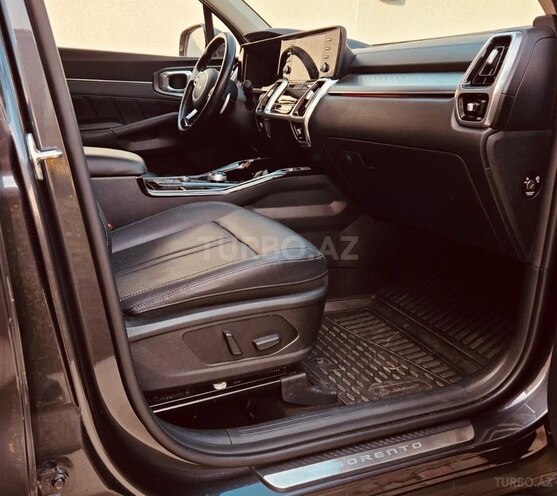Kia Sorento-16