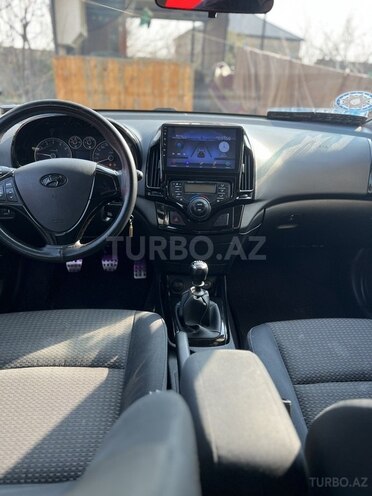 Hyundai i30-11