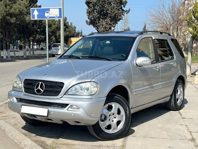 Mercedes ML 320-1