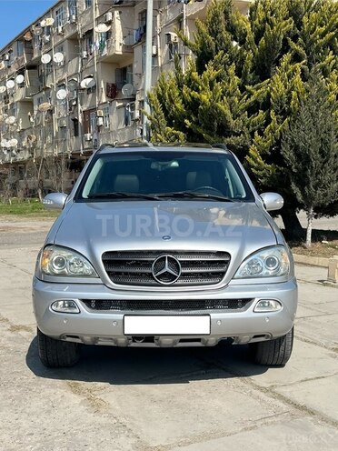 Mercedes ML 320-9