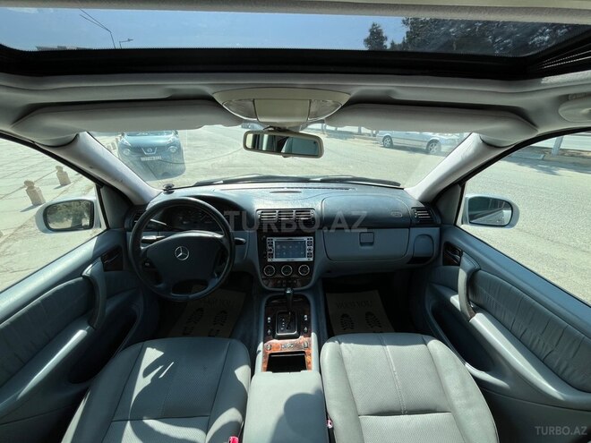 Mercedes ML 320-11